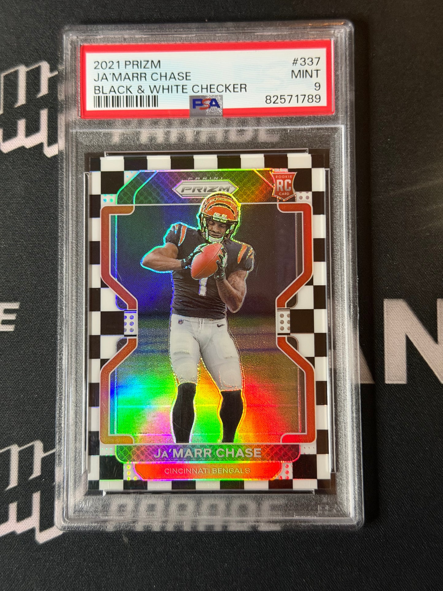 21 PRIZM FOOTBALL JA'MARR CHASE BLACK & WHITE CHECKER PRIZM PSA 9