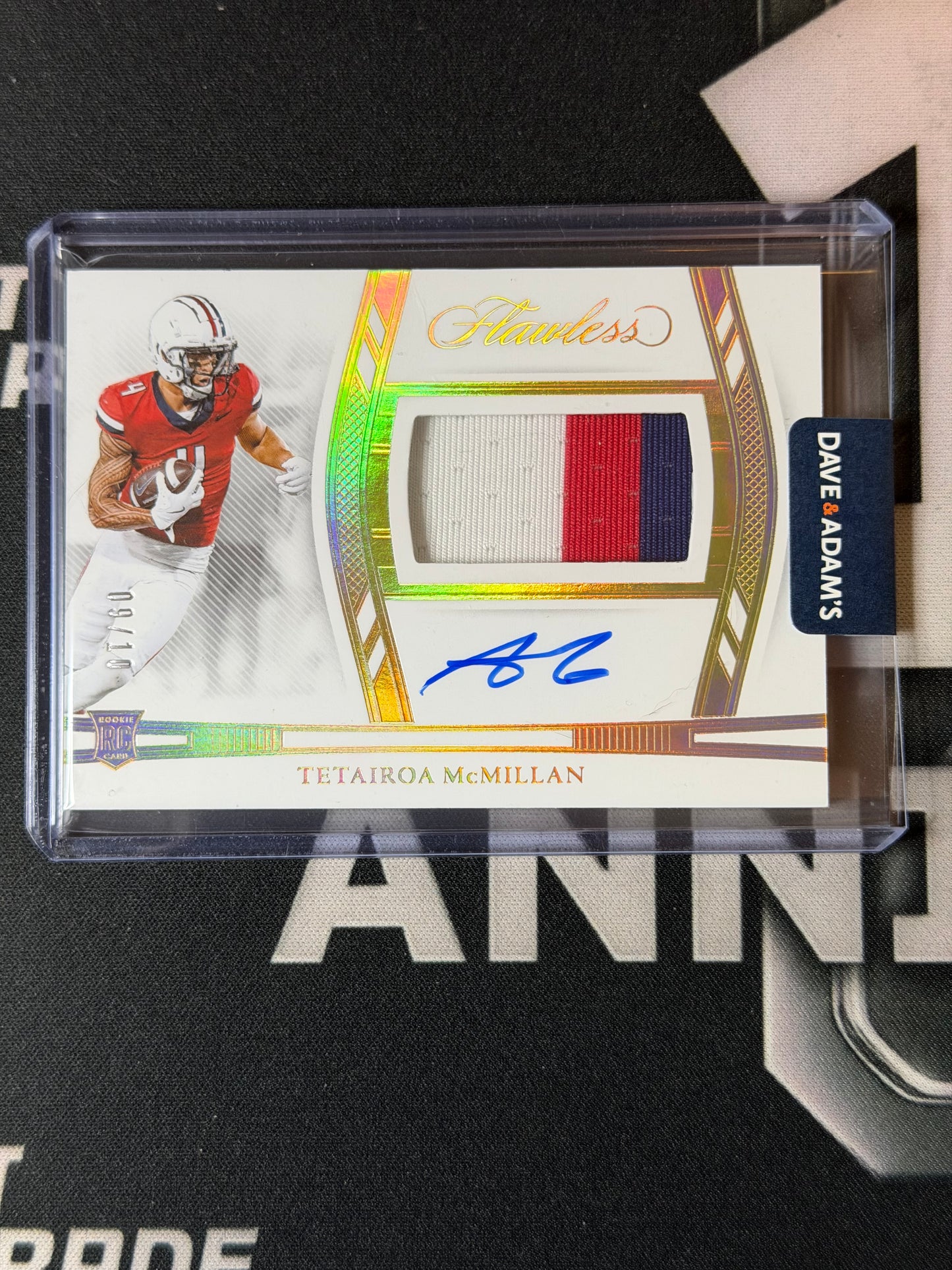 25 PANINI FLAWLESS COLLEGIATE TETAIROA McMILLAN GOLD RPA 09/10