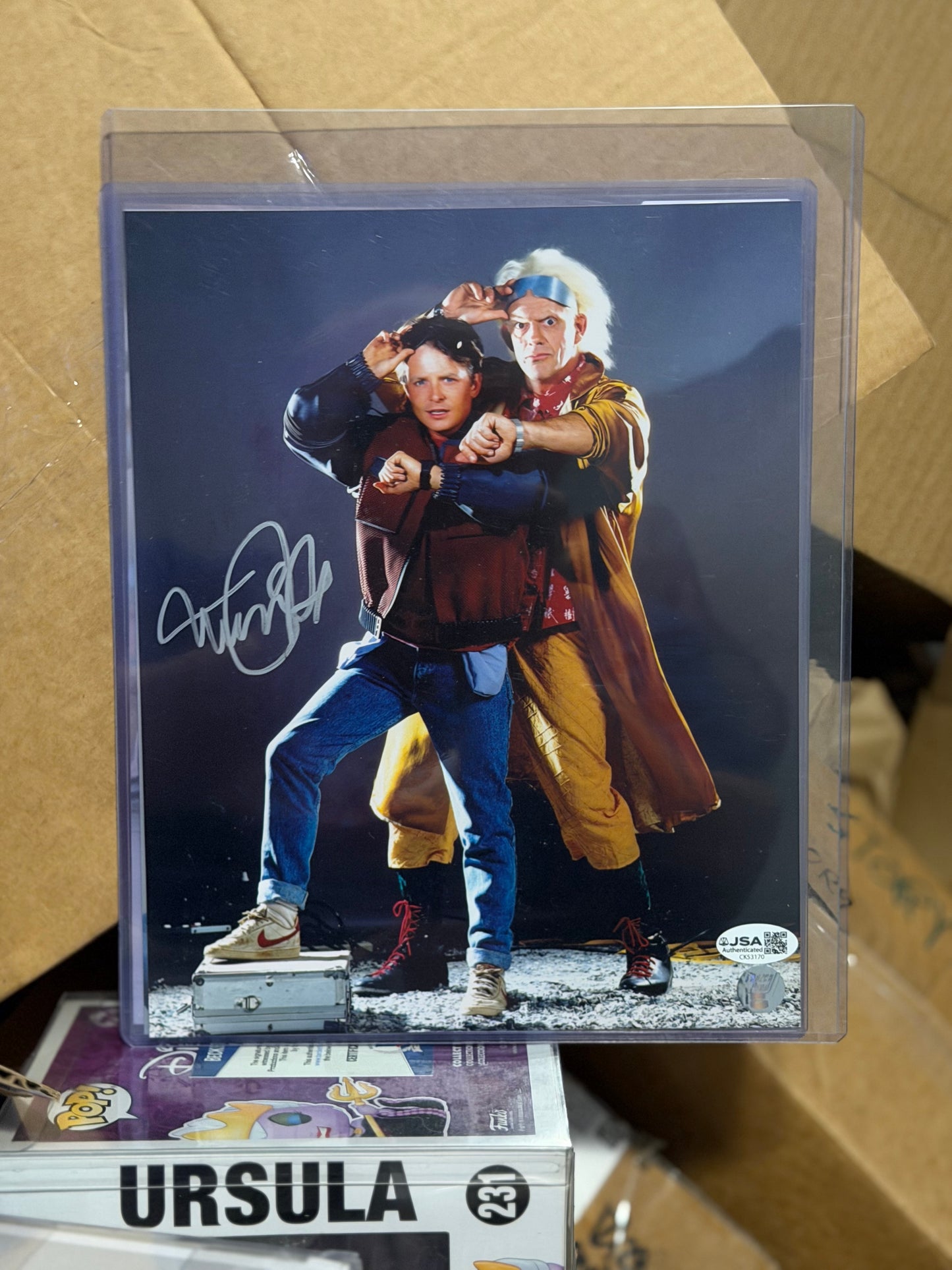 MICHAEL J FOX AUTOGRAPHED BACK TO THE FUTURE 8X10 JSA AUTHENTICATED