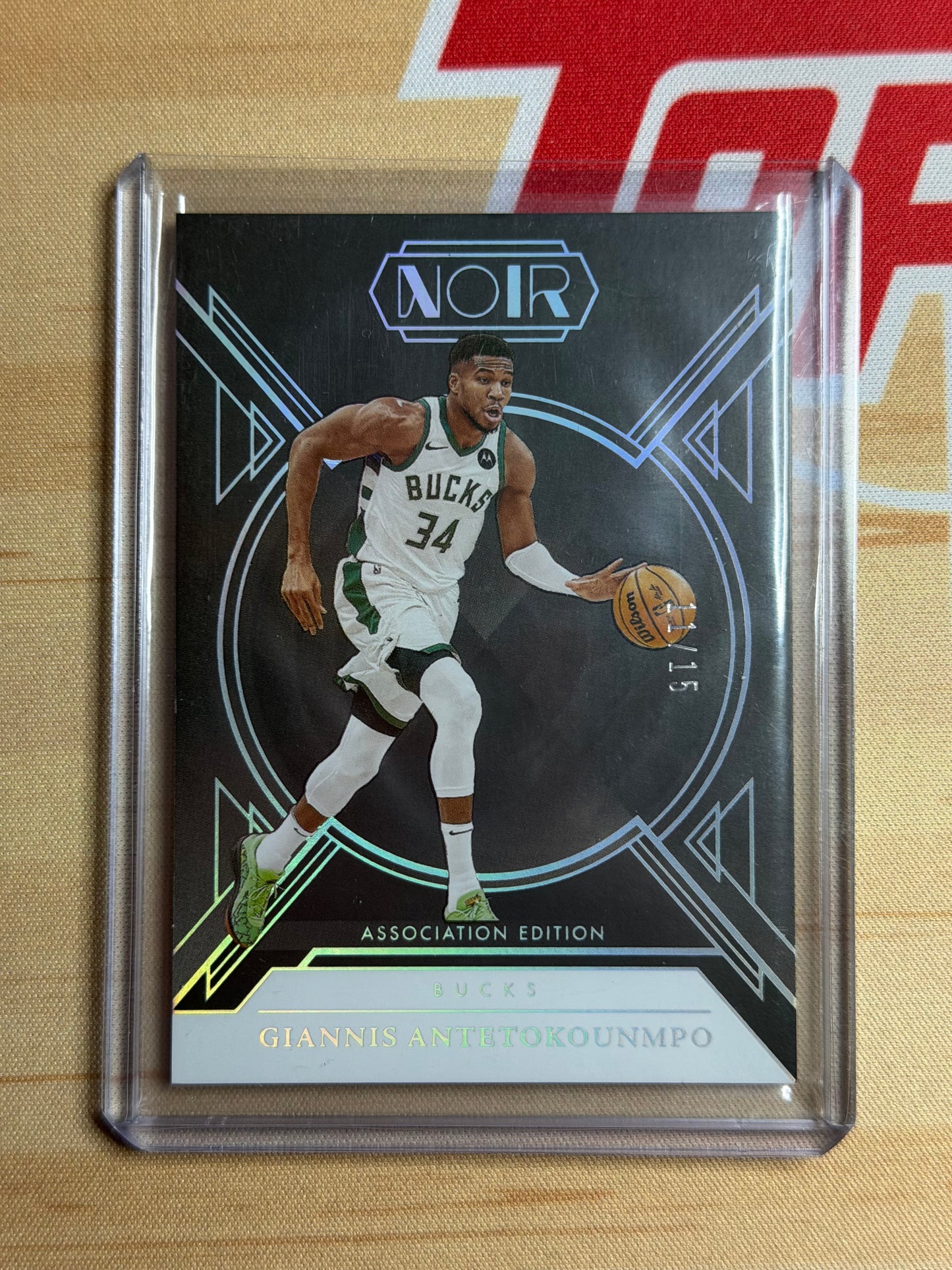 24-25 NOIR GIANNIS ANTETOKOUMPO ASSOCIATION EDITION HOLO SILVER 11/15
